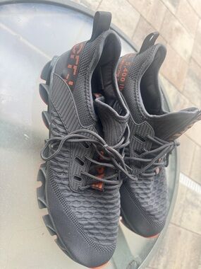 TSIODFO Men's Black Knit Sneakers with Orange Accents